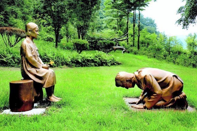 女ほど めでたきものは 又も無し 釈迦も達磨も ひょいひょいと産む 本歌取り 楊脩 酒・女・歌 枯山水 『水』たる『砂』 劉禹錫 秋思 蘇東坡 湖上に飲す初晴後雨 象潟や 雨に西施が ねぶの花 夫差 笑って答えず 時鳥という名の時無鳥 句践 山中問答 馨香芬馥たり 昔絵の 春や辨慶 藤娘 藤娘 式子内親王 回遊魚 ラテン 恋々小町 潮来出島 連合国軍総司令官・マッカーサー元帥 西条八十 人間だれしも平等、等しくチャンスを有する。だから刻苦勉励すべし モーレツ社員 ガリ勉 ゼロから無限へ コンスタンス・レイド 良寛 母子家庭ってのはいい金になるんだよね から衣 着つつなれにし つましあれば はるばる来ぬる 旅をしぞ思ふ 大和には 鳴きてか来らむ 呼子鳥 象(きさ)の中山 呼びぞ超ゆなる 千早振 神代もきかず たつた川 から紅に 水くくるとは 菊酒 女童 関孝和 群雄割拠 ベルヌーイ 区分求積法 遺書というのは一見論理的に見えて実はその正反対 無信不立 マゾヒズムに くぱぁや こと故・鈴木沙彩 女王様を! 源平争乱 マゾヒズムに小保方晴子女王様を! 源泉徴収 マゾヒズムに齋藤真希子女王様を! 蛤の ふたみにわかれ 行く秋ぞ マゾヒズムに小浜翠女王様を! 大利根月夜 アール・シャープ マゾヒズムに齋藤杏花(さいとうあんな)女王様を! 利根の川風 袂に入れて マゾヒズムに大内万里亜女王様を! 渡部の 水いかばかり 早ければ 高橋落ちて 隅田流るらん マゾほど素敵な性癖はない! 齋藤杏花(さいとうあんな)女王様に花束を! 春の苑 紅にほふ 桃の花 下照る道に 出で立つ乙女 千種忠顕 コロンビア大学 結城親光 楠木正成 名和長年 駕籠屋 税を考える週間 三木一草 幽霊の 正体見たり 枯れ尾花 田宮稲荷 小泉八雲 シンデレラボーイ KWAIDAN 真宮寺さくら 泰山 霜降 教職者 徳川光圀 五寸釘ほなみ 世の中に 女の穴の 不思議よ 釈迦も孔子も ひょいひょいとうむ 破邪剣征 桜花放神 峨眉山 弁慶を投げ飛ばしたアイヌ娘 妹が見し 楝の花は 散りぬべし わが泣く涙 いまだ干なくに 千葉笑 須弥山 偕楽園 ノルディック複合団体 ロイヤルベビー 梶原景季 眉つゝみ 狐も出るや 千葉笑 リレハンメル 「めでたいの?」 梅が枝の手水鉢 梅咲けど 鶯鳴けど ひとり哉 鎌足 ノルウェー 職業選択の自由 長篇歌謡浪曲全曲集 頓知 我妹子(わぎもこ)が 赤裳(あかも)の裾の ひづちなむ 今日の小雨に 我れさへ濡れな 雨が小粒の真珠なら 菜食主義 金沢明子 門松は 冥土の旅の 一里塚 めで度くもあり めで度くも無し 東の 野に炎の 立つ見えて かへり見すれば 月かたぷきぬ 橋幸夫 門松 大東京音頭 耳年増 ワールドカップ 史実 ま草刈る 荒野にはあれど 黄葉の 過ぎにし君が 形見とそ来し 水戸黄門 オリンピック 舎人親王 逝く空に 桜の花が あれば佳し トルコ共和国 九段の母 金角銀角 三波春夫でございます メキシコ合衆国 日の丸 われはもや 安見児得たり 皆人の 得がてにすとふ 安見児得たり 堪ふること いまは暑さのみや 終戦日 鶏肋 勘太郎月夜歌 秋の野に おく白露は 玉なれや つらぬきかくる くもの糸すじ 馬でゆく メヒコの酒や 鞍の幸 菊は栄える 法という字はなぜさんずいなのか? 日の丸行進曲 花柳界 太上老君 梅里 女婿 百円札 調布 オエビ テキーラ 軍艦マーチ 壬申パワー 君がゆく 海辺の宿に 霧立たば 吾が立ち嘆く 息と知りませ 最強の戦国大名 多摩川に さらす手作り さらさらに なにそこの児の ここだかなしき SSは 下手こそよけれ クレクレが 暴れ出しては たまるものかは ヒコ札 我がゆゑに 妹歎くらし 風速の 浦の沖辺に 霧たなびけり 下克上 流行歌 万葉集 天の岩戸 穴山信君 租庸調 アイリス 横紙破り 間接税 北京の月 消費税 孫武 塞翁が馬 明治維新 三太で苦労するから、サンタクロース 尋常(よのつね)に 聞くは苦しき 呼子鳥 声なつかしき 時にはなりぬ 嫦娥、応に悔ゆるべし 孫子 呼子鳥 姑息 十五夜月を望む 麦と兵隊 天蓬元帥 それがどうした僕ドラえもん 金言 コーヒー チャーチル 蒸留酒 茶摘 李商隱 来たぞ来たぞアラレちゃん 后笄 醸造酒 迷惑行為 秋を彩る 于武陵 今ぞ知る 二見の浦の 蛤を 貝合はせとて おほふなりけり 誹謗中傷 ガマ 井伏鱒二 藤原宇合 村田了阿 風林火山 西王母 庭に立つ 麻手刈り干し 布さらす 東女を 忘れたまふな 花に酒 三ぜんの 膳を二膳に へらすとも 御膳御膳と へつらふは嫌 沢口靖子 ゴマスリ 澪 頼りないことがリーダーの第一条件 三太郎 大円団 梅雪 一めんの 花は碁盤の 上野山 黒門前に かかる志ら雲 京成 アンコ型 葛飾 旅果つる 祝ふ さつきが かぜの花 上野公園 6月の花嫁 手古奈 閏月 関東大震災 菊地龍三 照國万藏 井戸ばたの 桜あぶなし 酒の酔 高橋虫麻呂 糞食らえ の傷 皺となづめり 震災忌 糞食らえ、しゃせい主義 勝鹿(かつしか)の真間の井(ゐ)見れば立ち平(なら)し 水汲ましけむ 手児名(てごな)し思ほゆ 防災の日 ハンドルネーム cult cultivate culture たがやす月 正露丸 浦安ディズニーランド ももしきの 大宮人は 暇あれや 梅をかざして ここに集へる 蔡九 大黒 火の用心 おせん泣かすな 馬肥せ 我歌月徘徊 我舞影凌乱 常寂光寺 火山帯 富士噴火 富士のねの 烟はたゝず なりぬれど あさまの山は とことはにもゆ GTS だいこくさま 古の 七の賢(さか)しき 人たちも 欲りせし物は 酒にしあるらし 休火山 春の野に 菫(すみれ)摘みにと 来し吾ぞ 野を懐かしみ 一夜宿(ね)にける フリーク 文披月 挙杯邀明月 対影成三人 サド姉妹 岩埼被告に17年だなんて、東京地検立川、気は確か? たのしみは まれに魚烹て 児等皆が うましうましと いひて食ふ時 東京大空襲 月下獨酌 夫を飼う 泉美木蘭 花間 一壺の酒 ストリップショウ 小学校英語必修 転生願望と畸形願望 桃割れ桜 謝罪と感謝 人か犬か 相撲草 醜い黒犬から 三輪明宏 サトウハチロー 河村光陽 この人たちの名前・顔写真・一定の個人情報は万人が通常の方法で確認できます。秘密でも何でもありません、念の為。 やまとごころよ、永遠なれ 河村直則 柴田崇 丸山明宏 高田沙代子 お富さん裁判 桃の節句 被害者代理人 ひなまつり 外道大賞 【童謡】 うれしいひなまつり ~ 三月三日に向けて貴女たち二人に捧げる 銀も金も 玉も何せむに 勝れる宝 子に及かめやも 福沢諭吉 三月三日 リーディング 旗手 うれしいひなまつり 勉学楽天 謝罪と感謝と感謝 青木正裕 ウバ桜 S女王・齋藤杏花 野分 桜色の音楽 引き篭もり男 石麻呂に われ物申す 夏痩せに 良しといふ物そ 鰻捕り召せ 迦楼羅 インドネシア 霊鳥ガルーダ 渡り鳥 八卦炉 トルファン 牛魔王 人間は働物である 経世済民 吉田冬葉 巨美女 くまぇり 敷島の 大和心を 人問はば 朝日ににほふ 山桜花 S女王・立花玲子 人間馬による競馬 愛情の一方通行 パリ社交界 生きた玩具としての人間馬 蔡京 日本の女帝 立花玲子 祝詞 玉櫛笥 マゾノミクス 年下美少女に苛められる 侯爵令嬢の愛馬 愛国心か情欲か EKIDEN 実録・妹マゾの部屋 homer_2006@goo.jp 山号寺号 空想科学小説についての対話 後撰集 後撰和歌集 兼好法師集 地獄の谷間 杏花様の御聖水 俳諧古選 若年性・痴人の愛 妹マゾの部屋 ナオミ騎乗図 SM秘小説 竹取物語 日の丸ズロース 奴隷志願 愛の馬東西談 人間テーブル 中古歌仙伝 ある派出夫会の設立案 女主人の鞭 むちの似合う女王様 昔の嬶天下 人間ポット エプロン亭主 むちのいろいろ 家畜奴契約書 livedoor Blog 闇の貴婦人 大納言 顔面圧迫調教 やまとごころ 成田山 女神を求めて 対象神格化の心理 梅まつり 妻による夫の虐待 笞 杏花の男狩り 女のズボン 笞刑と鞭刑 男狩り 宗教統治国家